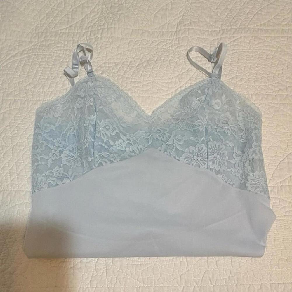 Vanity Fair Full Slip Pale Blue‎ Lace Bodice and trim Romantic Vintage Feminine